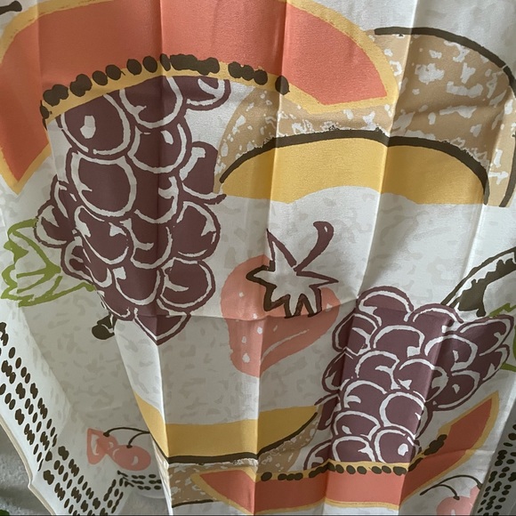 Madewell 100% Silk Beige Fruit Square Bandana Scarf - Picture 9 of 10